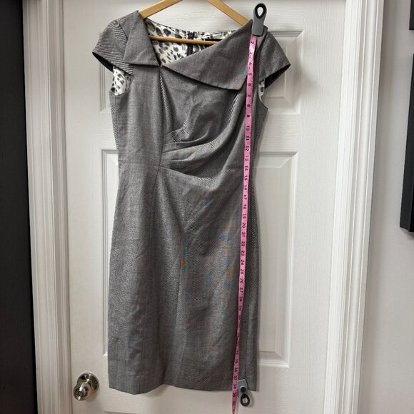 Tahari Arthur S. Levine Grey Cap Sleeve fold over collar Sheath Dress size 4 - Picture 3 of 10